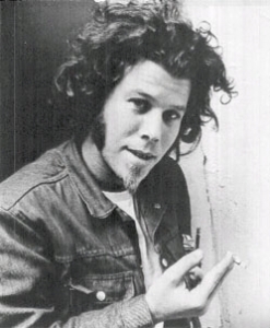 Tom Waits: Asylum Records promo picture - 1972 or early 1973.